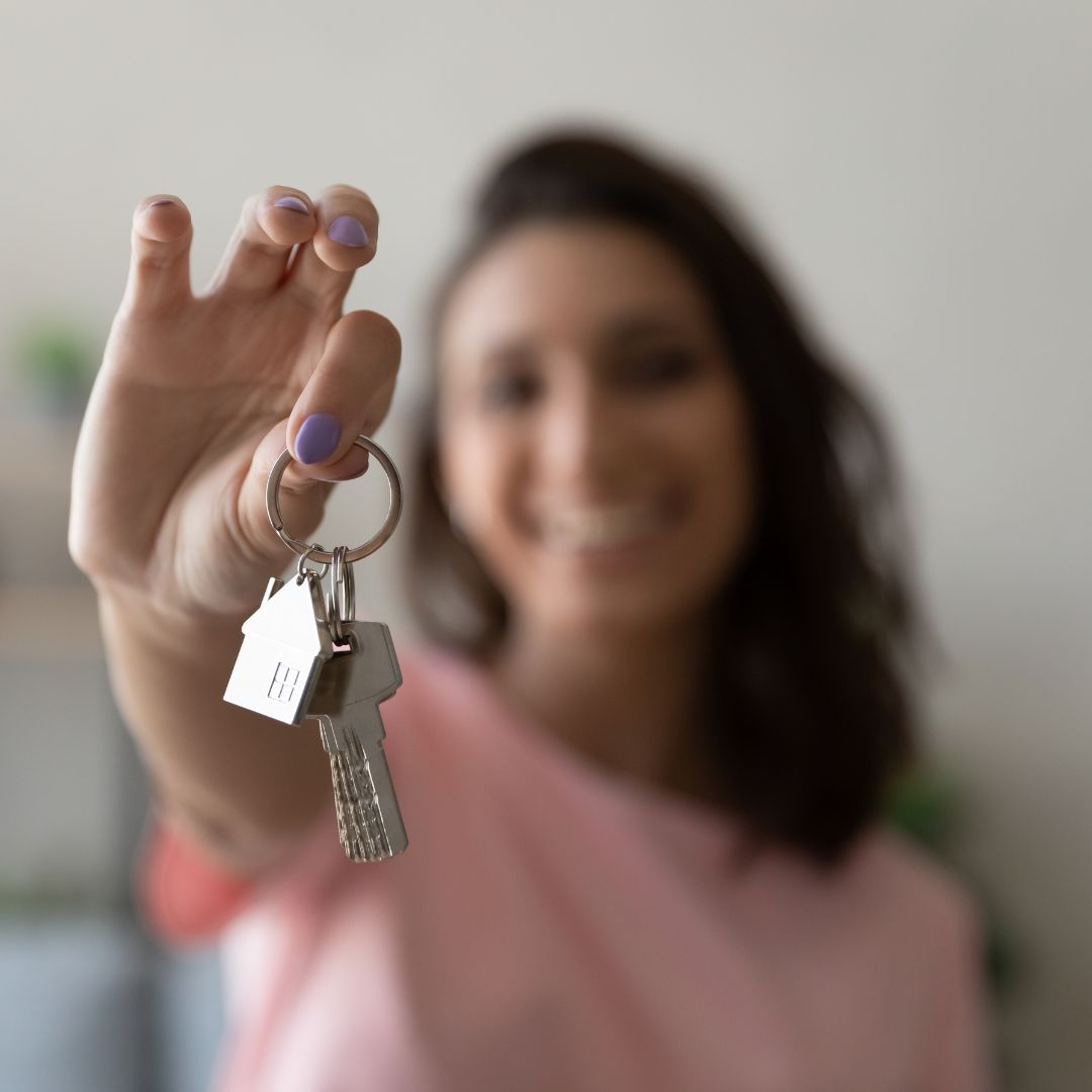 tenant holding out her keys